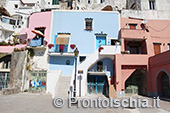 Marina Corricella, il borgo incantato di Procida 3